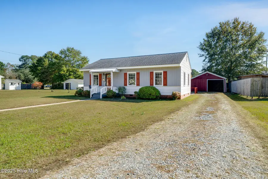 217 Stevens Street, Wallace, NC 28466 - Image #2