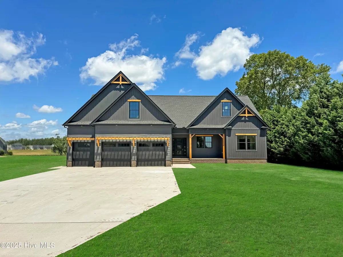 2224 Yawl Street, Elizabeth City, NC 27909 - Image #1