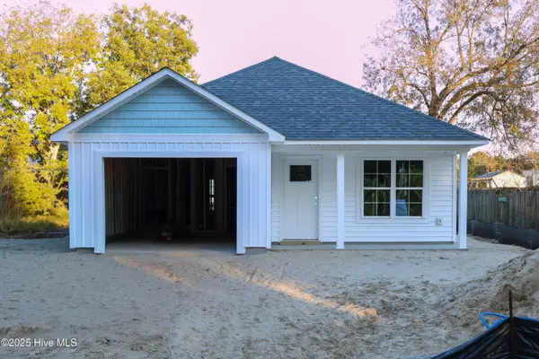 205 Jenkins Avenue, Maysville, NC 28555