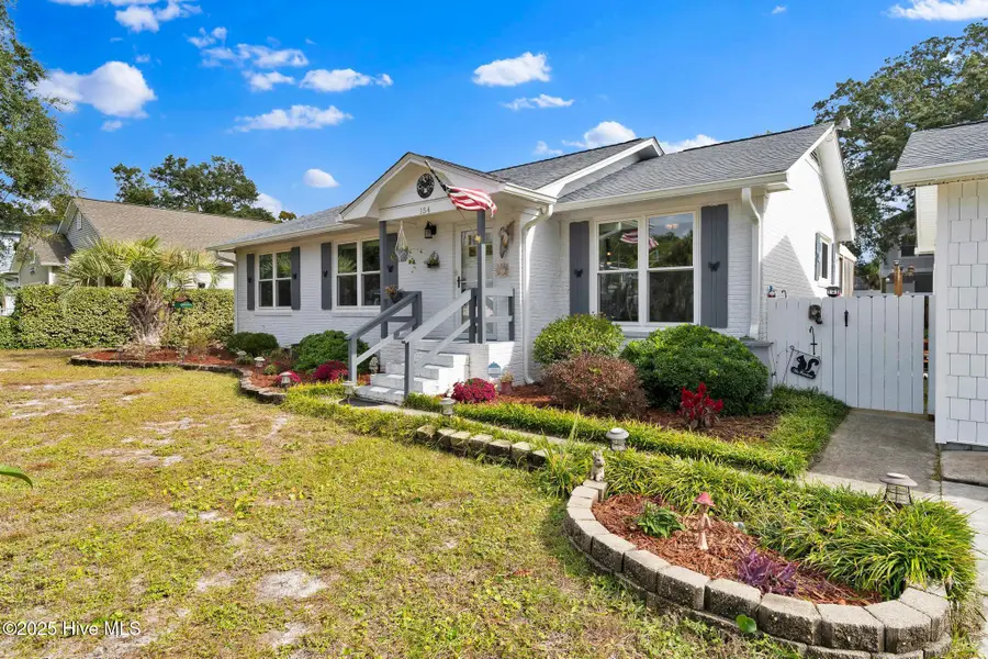154 NE 32nd Street, Oak Island, NC 28465 - Image #3