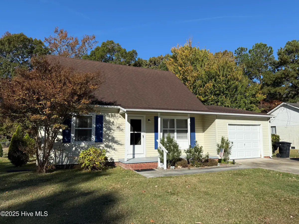 1725 Edgewood Drive, Elizabeth City, NC 27909 - Image #1
