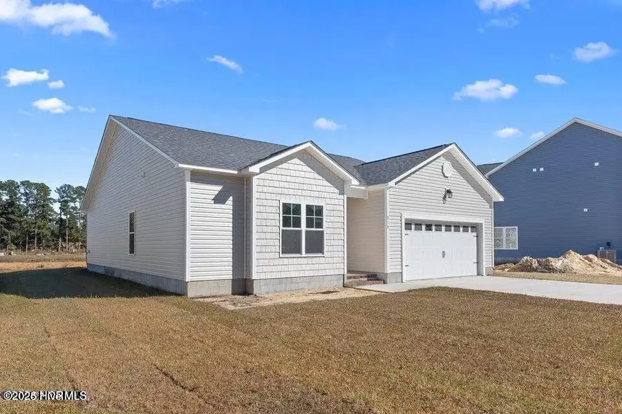 314 E Theriault Court, Jacksonville, NC 28540 - Image #2