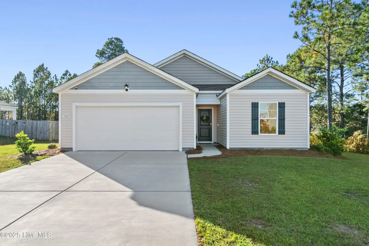 589 Oakwest Street Nw, Shallotte, NC 28470 - Image #1