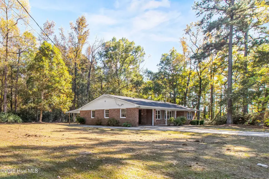 610 Davis Avenue, Whiteville, NC 28472 - Image #3
