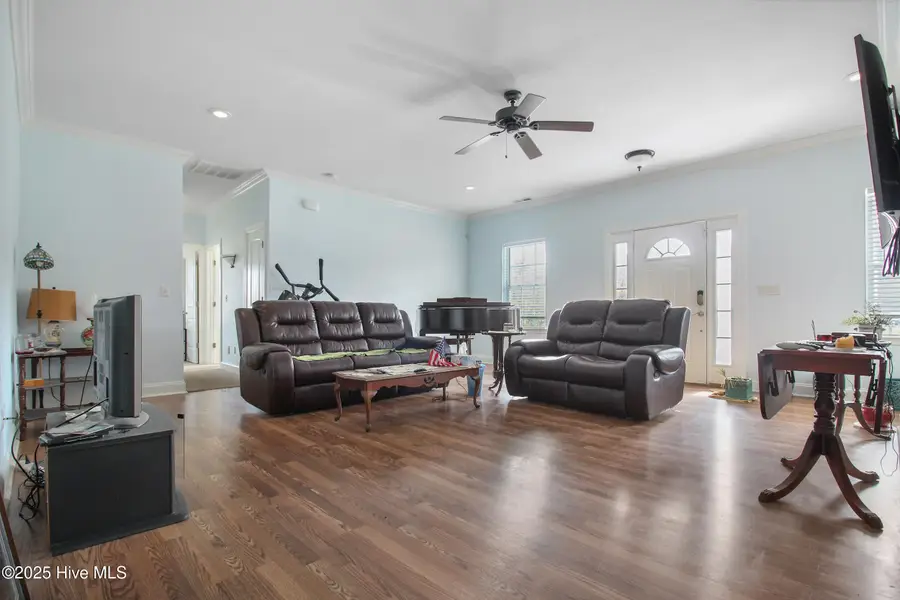 128 Creekside Drive, Moyock, NC 27958 - Image #3