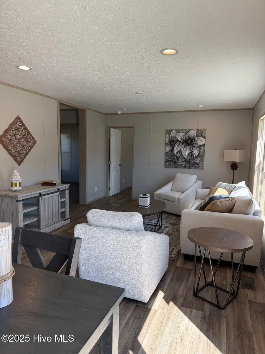 2001 Sarah Field Court Sw, Supply, NC 28462 - Image #2