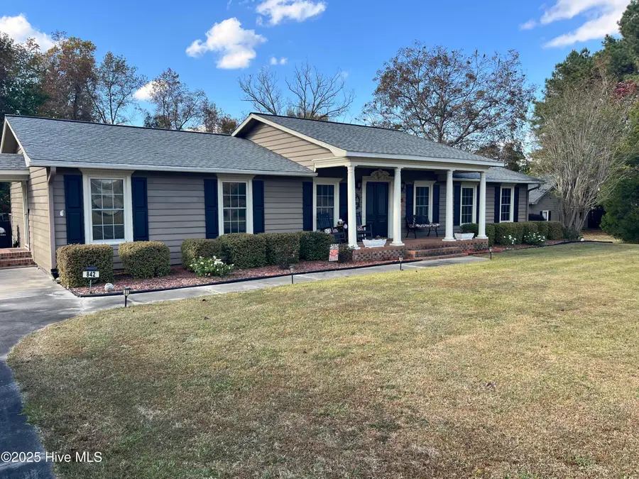 842 Love Mill Road, Whiteville, NC 28472 - Image #2