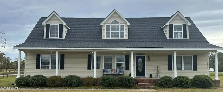 3274 Quail Pointe Drive, Greenville, NC 27858 - Image #2