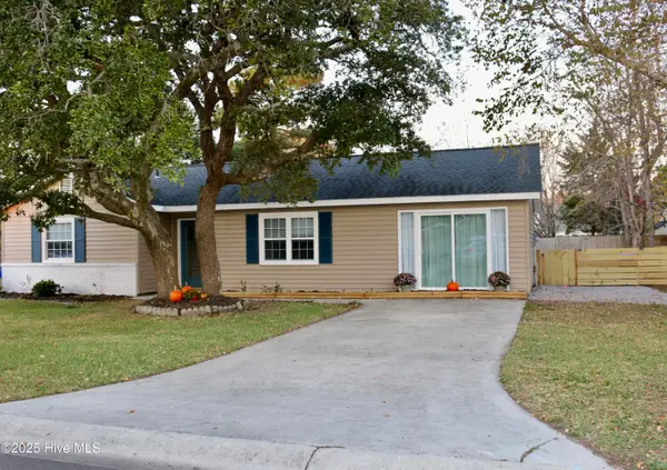 124 Jefferson Street, Beaufort, NC 28516