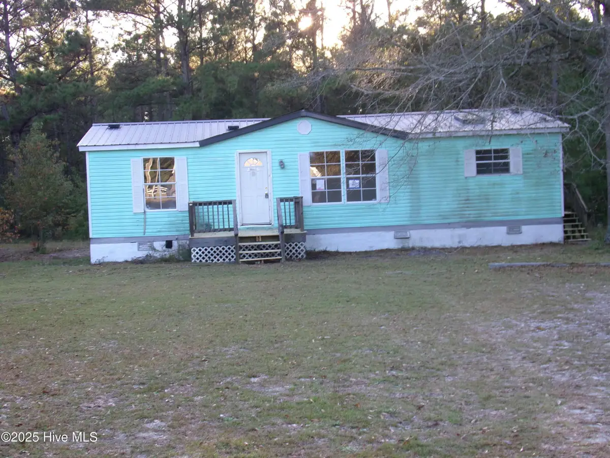 158 Brians Woods Road, Maple Hill, NC 28454 - Image #1