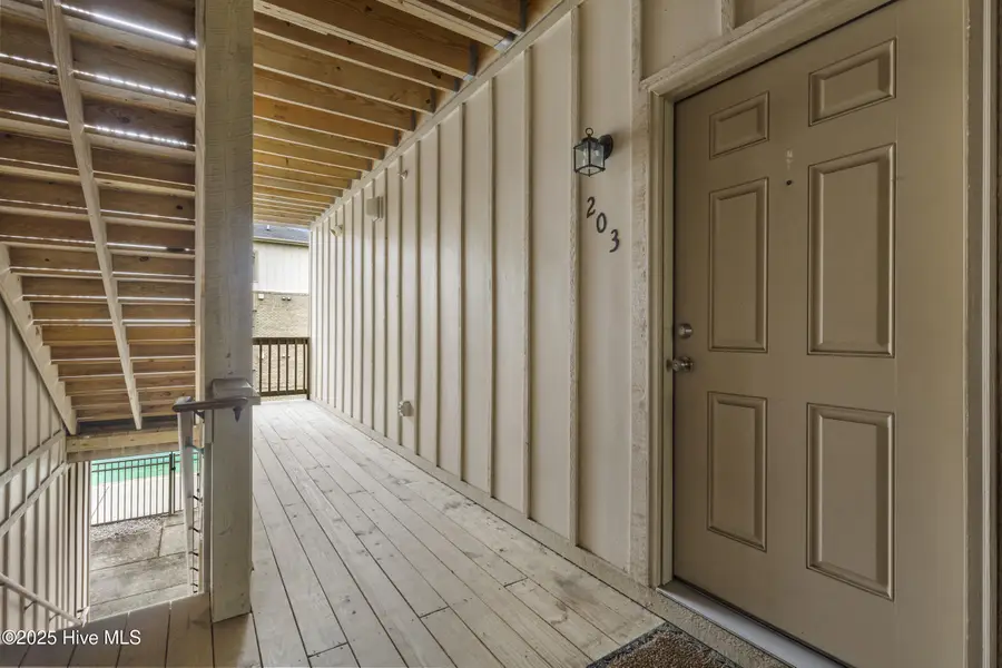 123 Covil Avenue #203, Wilmington, NC 28403 - Image #3