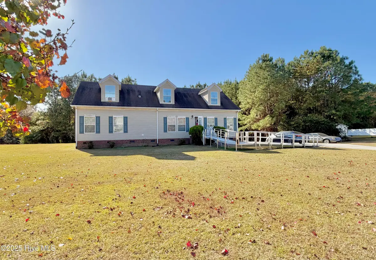 2917 Laurel Ridge Lane, Kinston, NC 28504 - Image #1