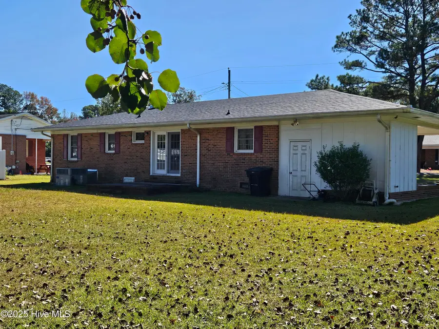 124 Kimberly Drive, Clinton, NC 28328 - Image #3