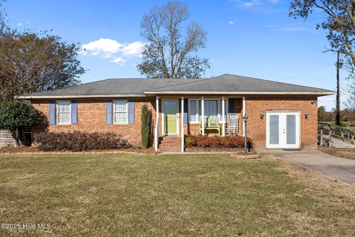 2168 Hugo Road, Kinston, NC 28501 - Image #1