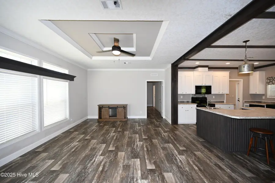 6177 James B White Highway N, Whiteville, NC 28472 - Image #3