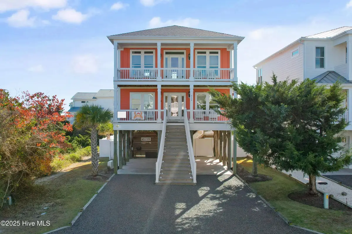 211 Brunswick Avenue W, Holden Beach, NC 28462 - Image #1