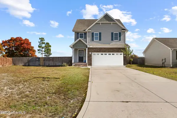 135 Rosemary Avenue, Hubert, NC 28539