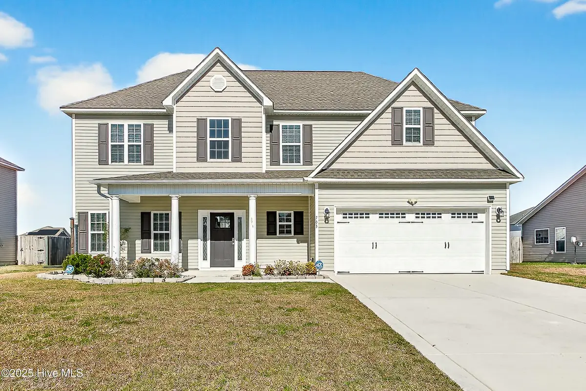 703 Kiwi Stone Circle, Jacksonville, NC 28546 - Image #1
