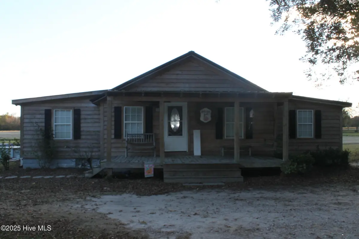 92 Powell Loop, Whiteville, NC 28472 - Image #1
