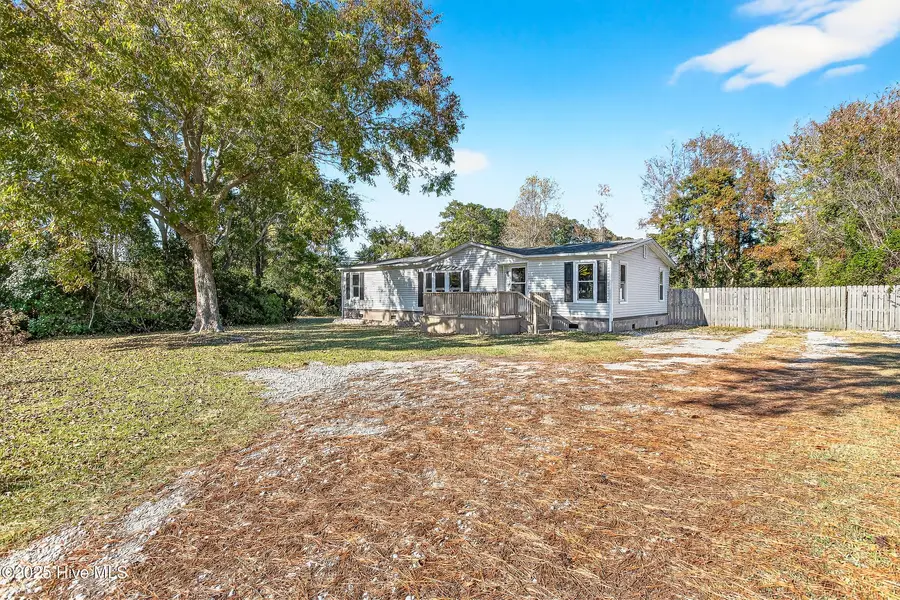 851 Sand Ridge Road, Hubert, NC 28539 - Image #2