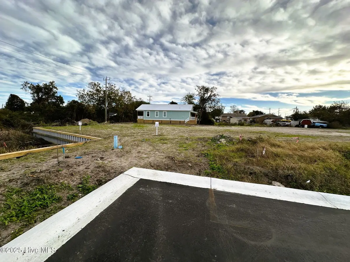 2403 Ferabee Street, Morehead City, NC 28557 - Image #1