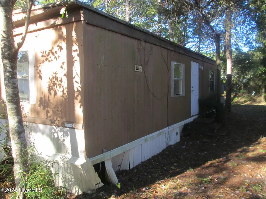 4163 9th Street Se, Southport, NC 28461 - Image #2