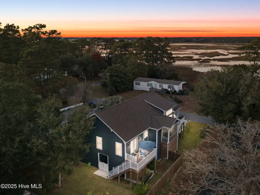 7605 E Yacht Drive Ne, Oak Island, NC 28465 - Image #2