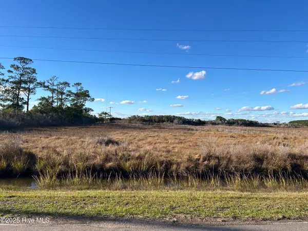 1507 White Plains Road, Engelhard, NC 27824