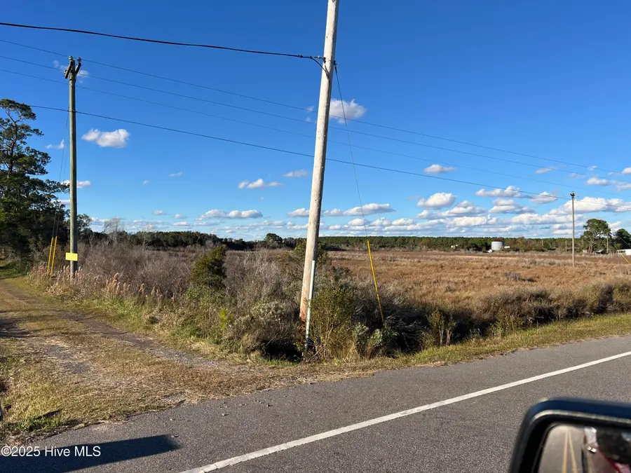 1507 White Plains Road, Engelhard, NC 27824 - Image #2