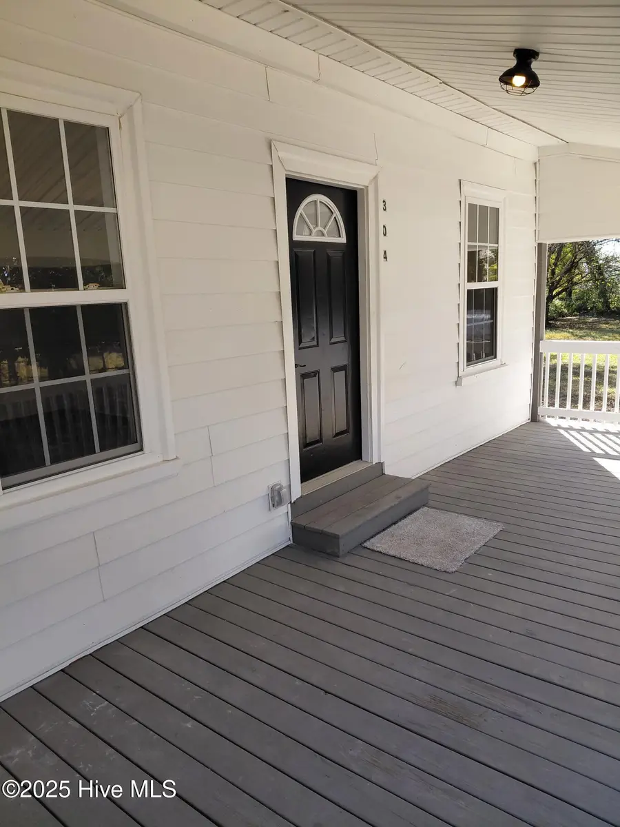 304 E Green Street, Macclesfield, NC 27852 - Image #3