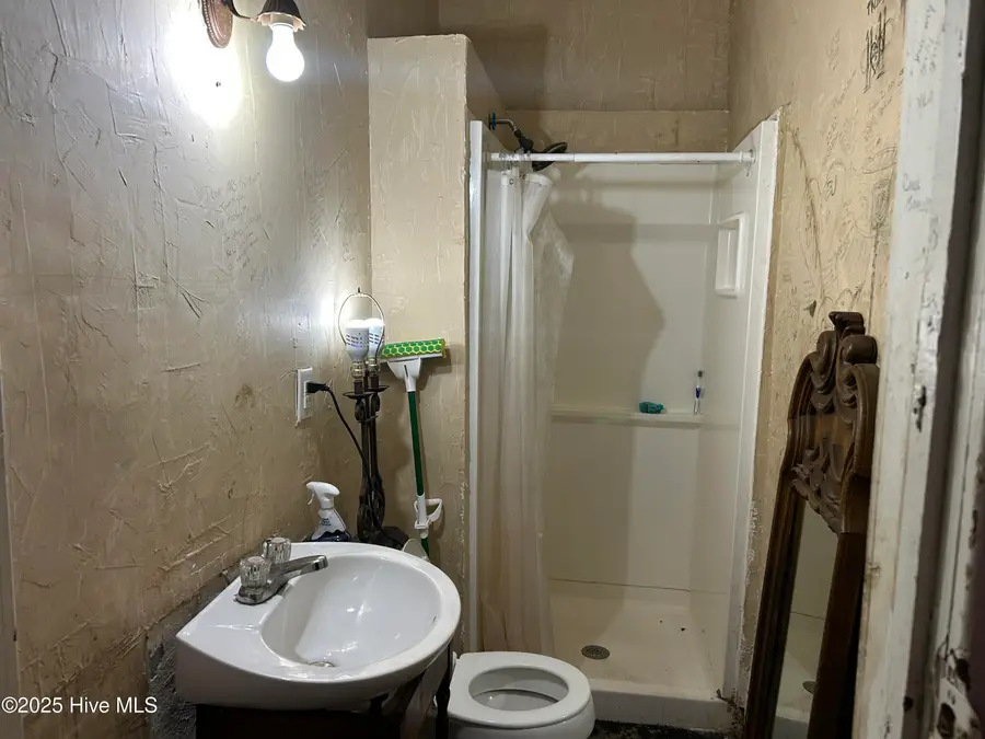 211 E Elm Street, Goldsboro, NC 27530 - Image #3