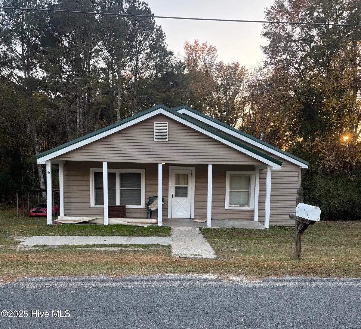 135 W Eason Drive, Rockingham, NC 28379 - Image #1