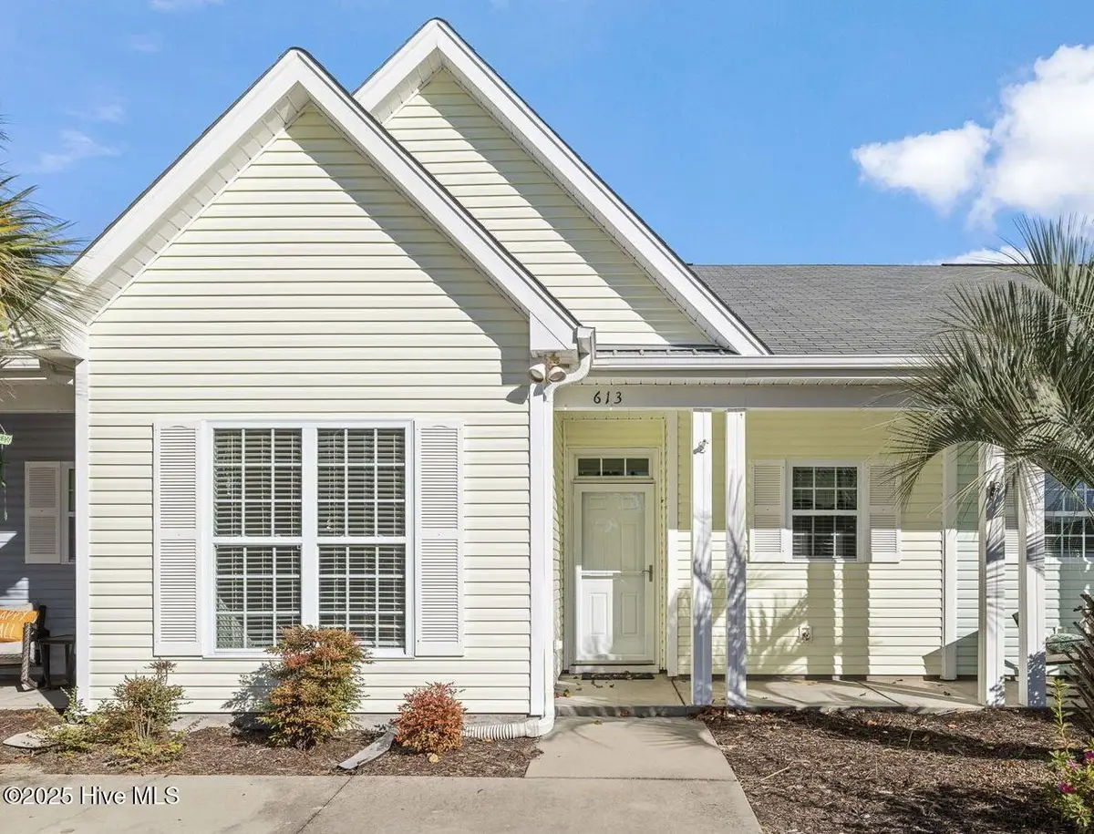 613 Saint Vincent Drive, Wilmington, NC 28412 - Image #1