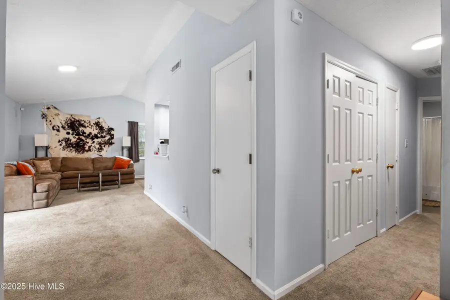 117 Hunting Green Drive, Jacksonville, NC 28546 - Image #3