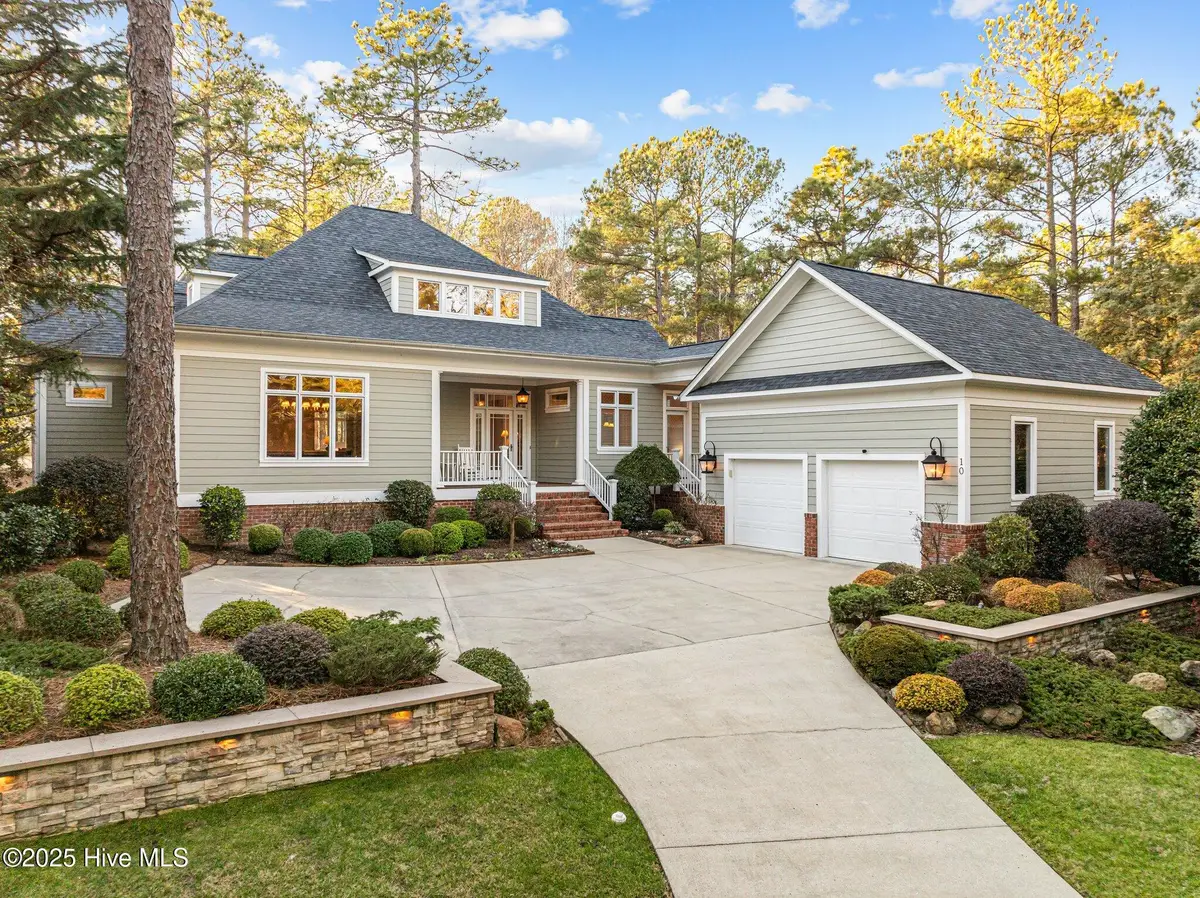 10 Wee Burn Lane, Pinehurst, NC 28374 - Image #1
