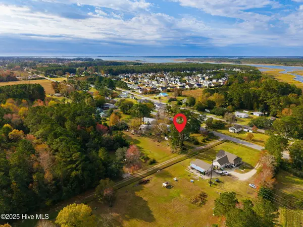 2388 N Highway 101, Beaufort, NC 28516