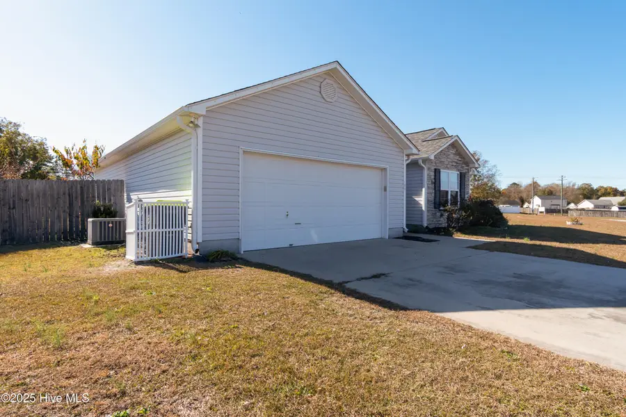 100 Harmony Way, Richlands, NC 28574 - Image #3