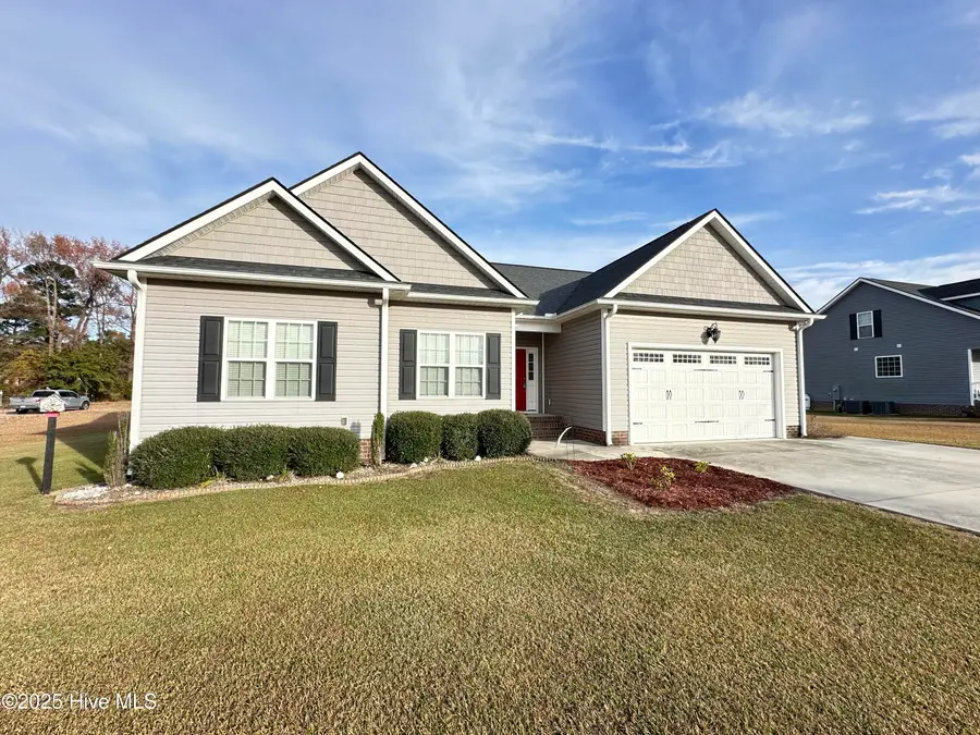216 Beaver Dam Drive, Clinton, NC 28328 - Image #2
