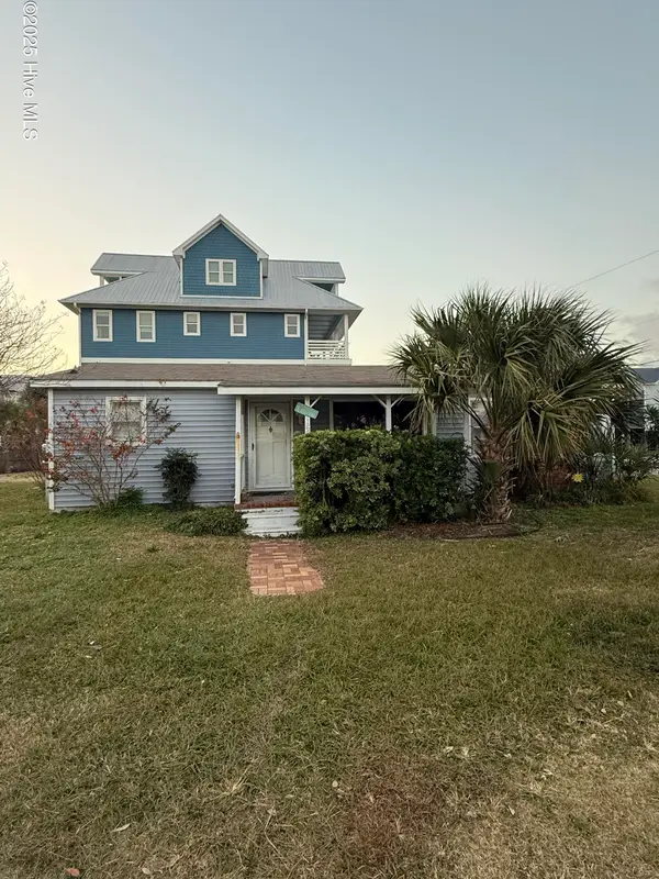 167 Delaware Avenue, Carolina Beach, NC 28428