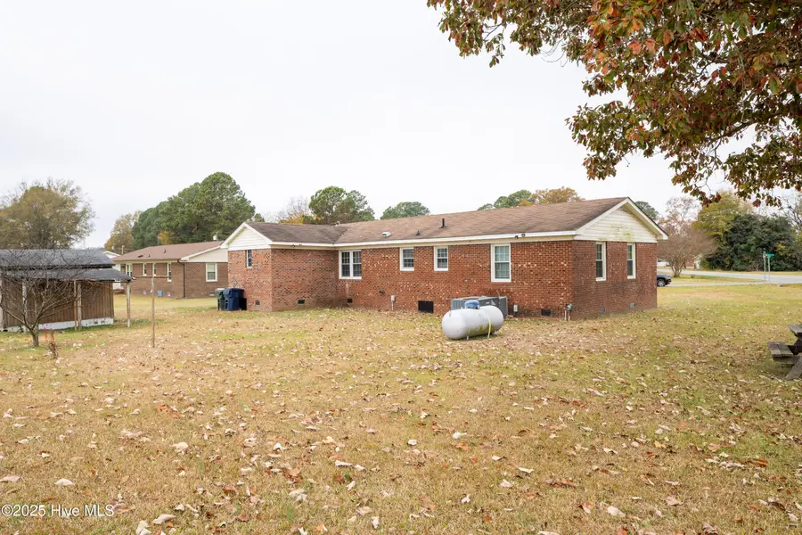 800 S Vance Street, Fremont, NC 27830 - Image #3