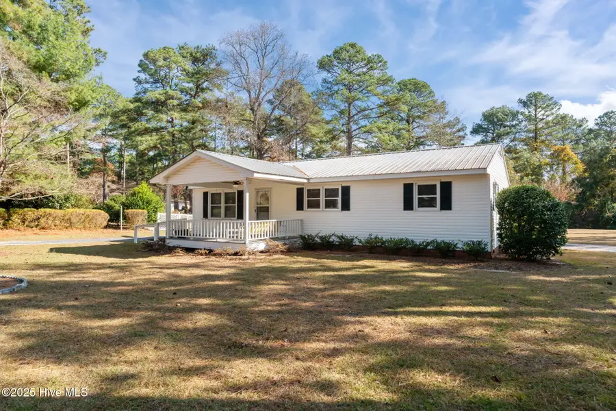 435 Sand Pit Road, Aberdeen, NC 28315 - Image #3