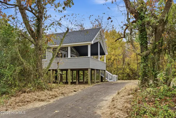 133 N River Drive, Jarvisburg, NC 27947