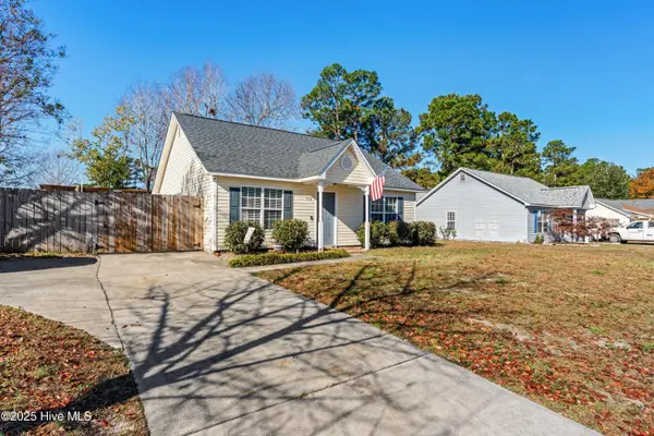 318 Hedingham Lane, Wilmington, NC 28412