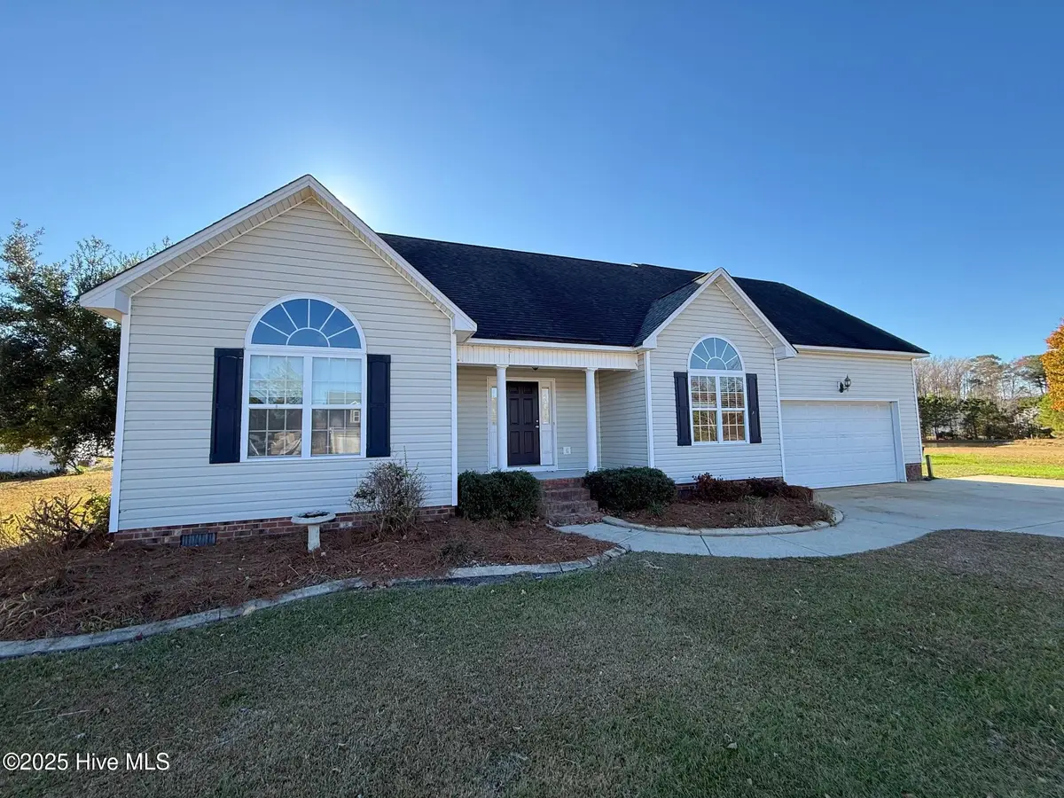 3156 Juniper Branch Drive, Grimesland, NC 27837 - Image #1