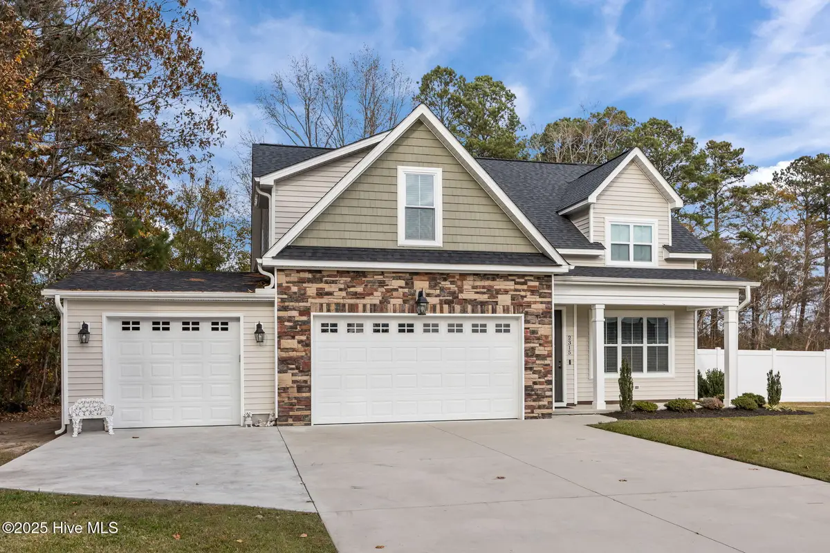 2315 Plumosa Drive, Grimesland, NC 27837 - Image #1