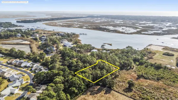 4002 Barnes Bluff Drive Se, Southport, NC 28461