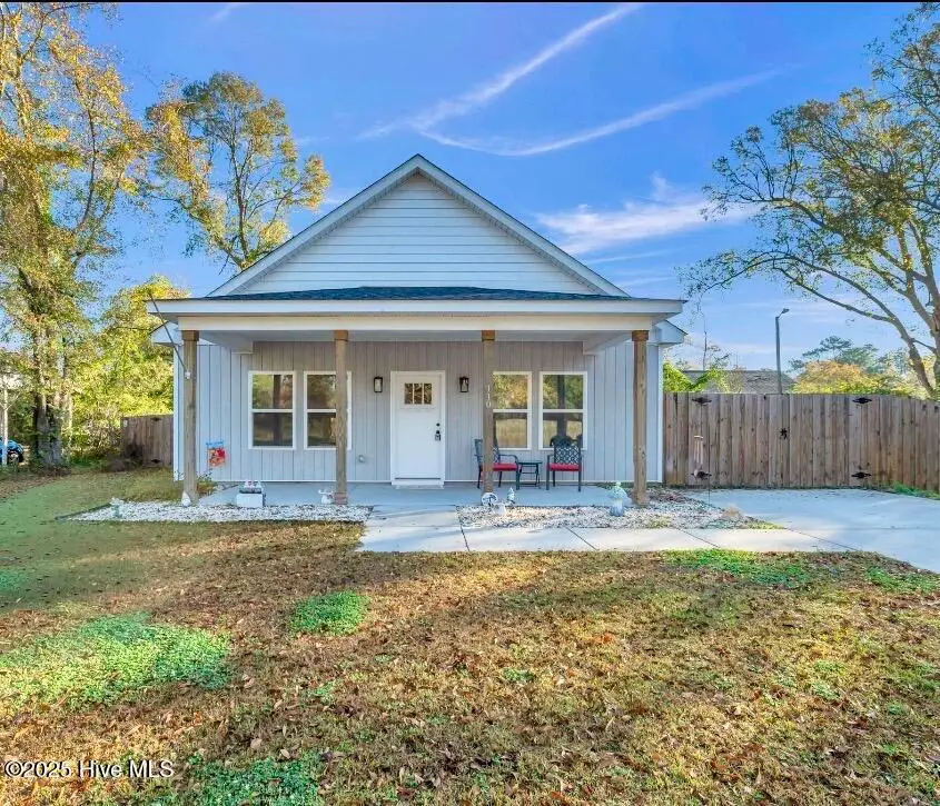 110 S Mccullen Street, Burgaw, NC 28425 - Image #1