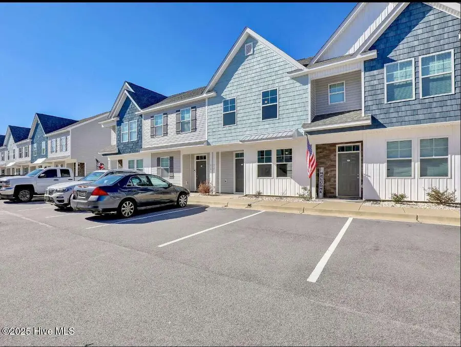 317 Starfish Lane, Sneads Ferry, NC 28460 - Image #2