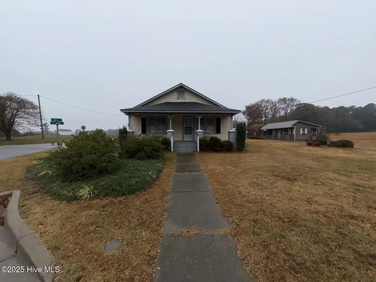 402 S Main Street, Salemburg, NC 28385 - Image #1