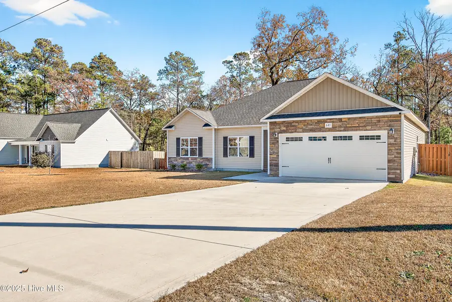 227 Westfield Drive, Richlands, NC 28574 - Image #3